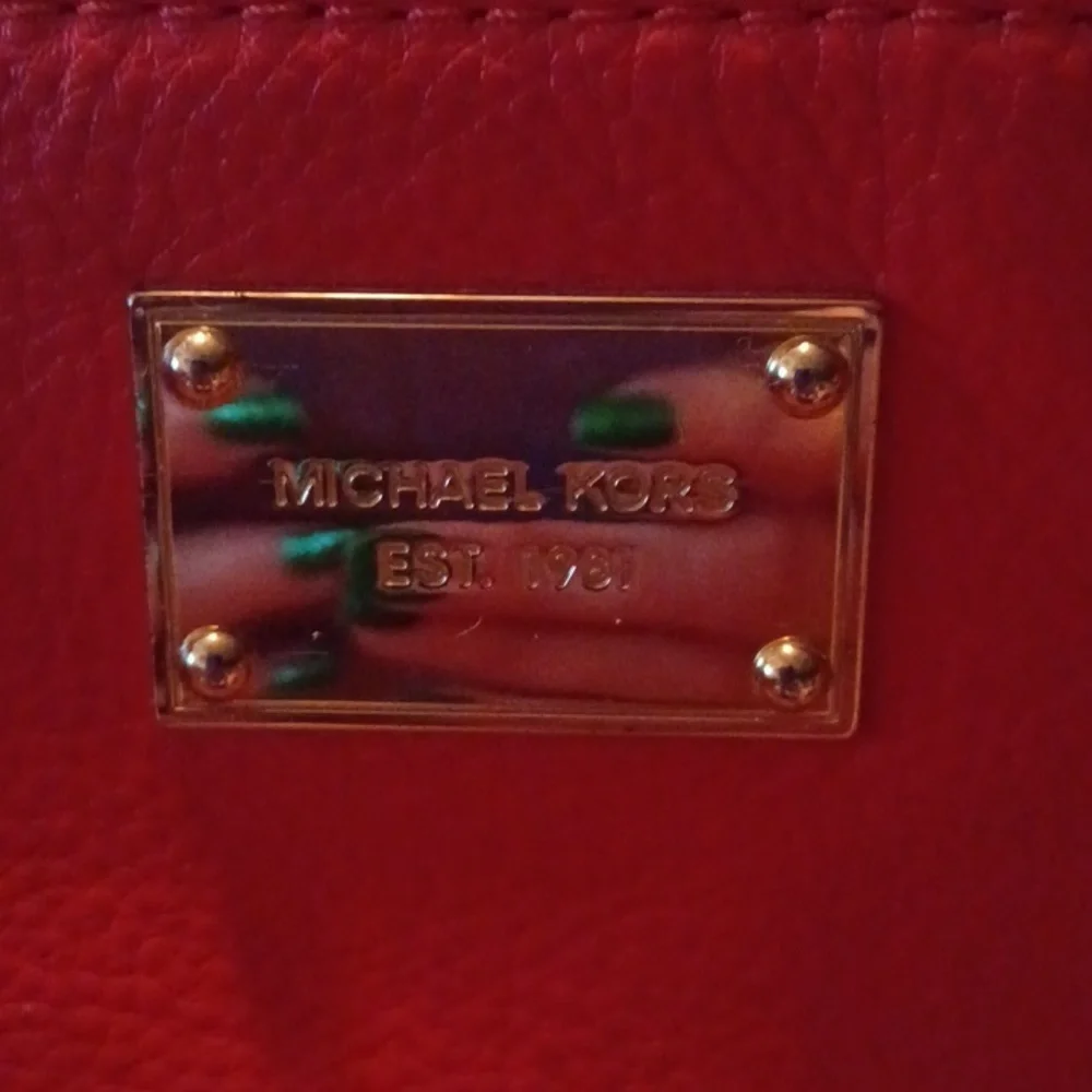 >  Michael Kors Vibrant Red Crossbody Bag
